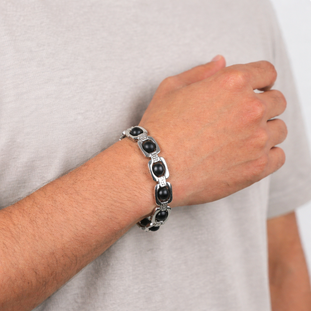 Metal Karungali Bracelet - Silver