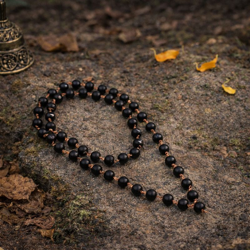 Karungali Malai with Copper Wire – 8mm (54+1 Beads)