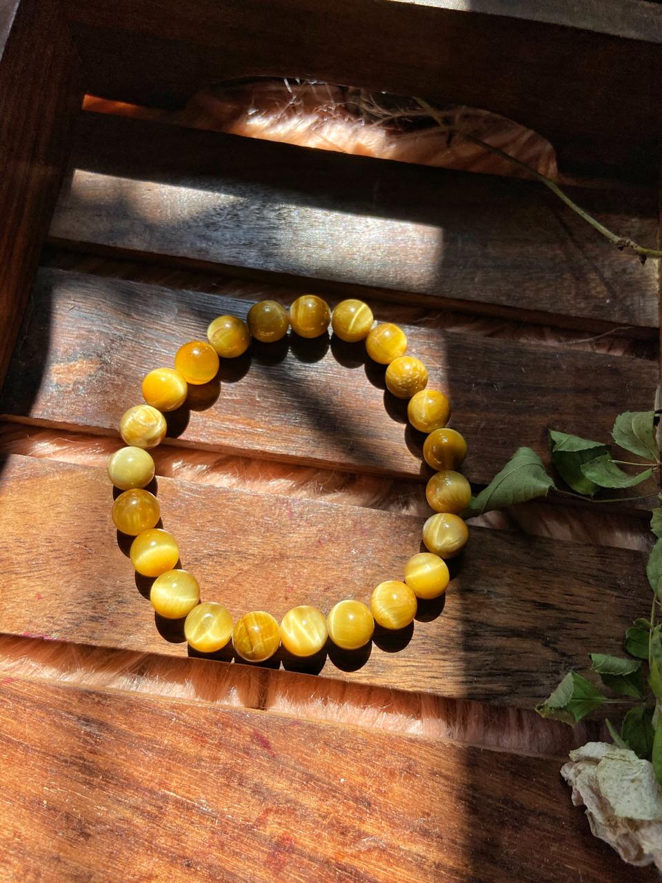 Cats Eye Bracelet for Success, Determination , Prosperity, Strength of mind